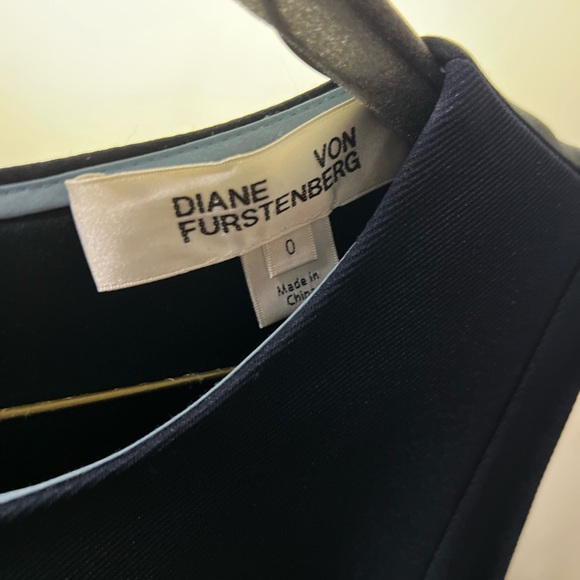 Diane Von Furstenberg Navy A-Line Dress with Pockets! - Picture 4 of 5